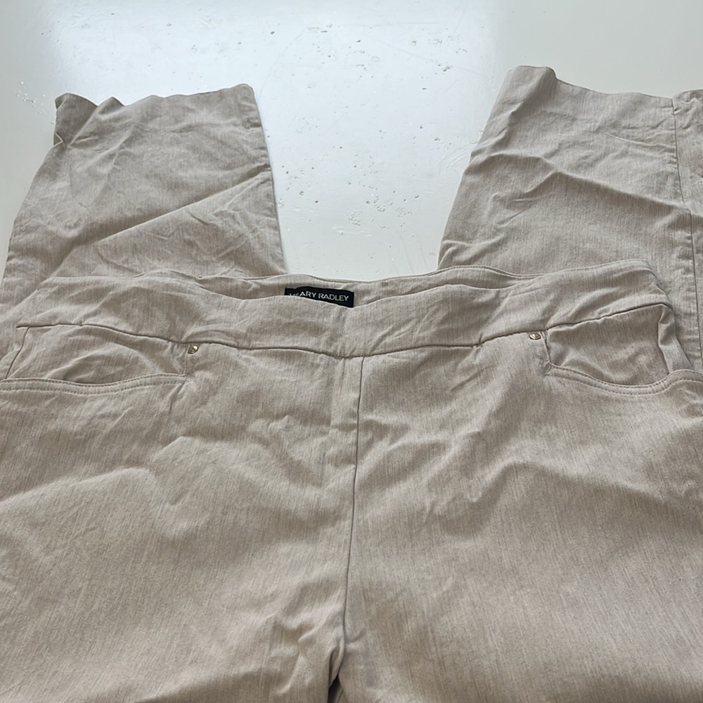 Hilary Radley XL Cream Elastic Waist Pull On Cropped Formal Work Pants - Picture 4 of 5